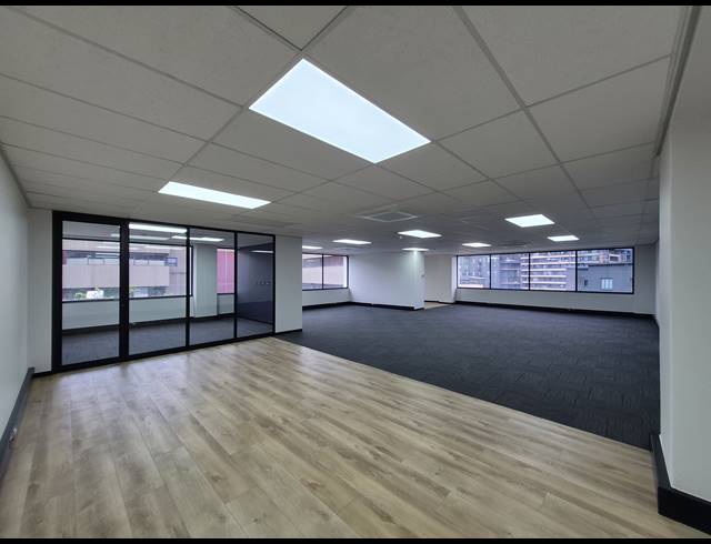 230M² OFFICE TO LET IN SANDOWN